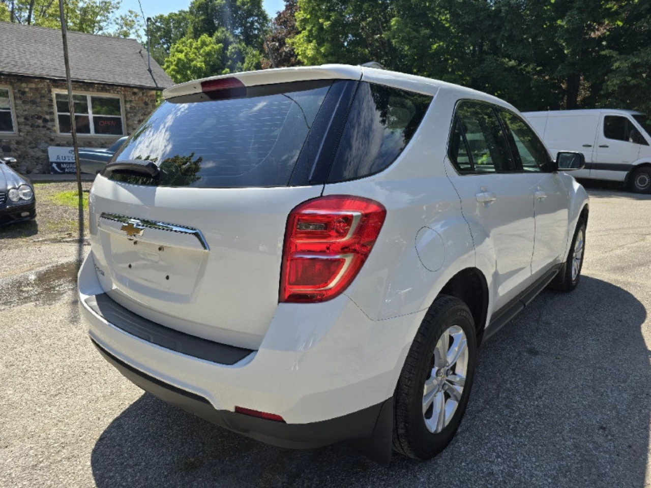 2017 Chevrolet Equinox LS Main Image