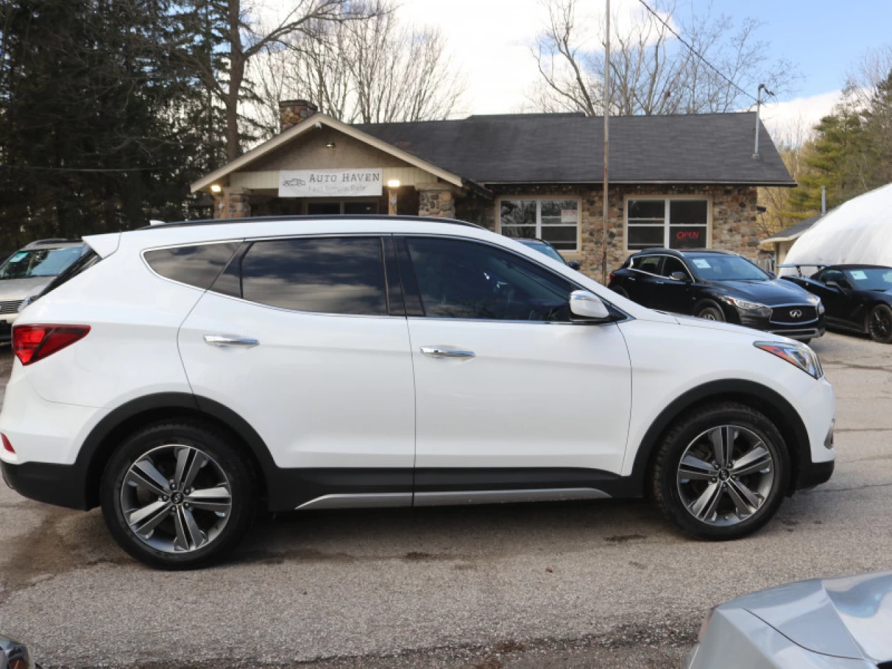 2017 Hyundai Santa Fe Sport 2.0T Main Image