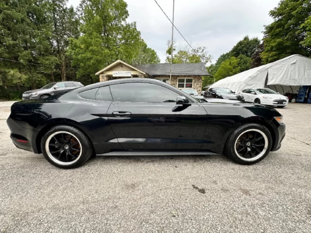 Ford Mustang V6 2015