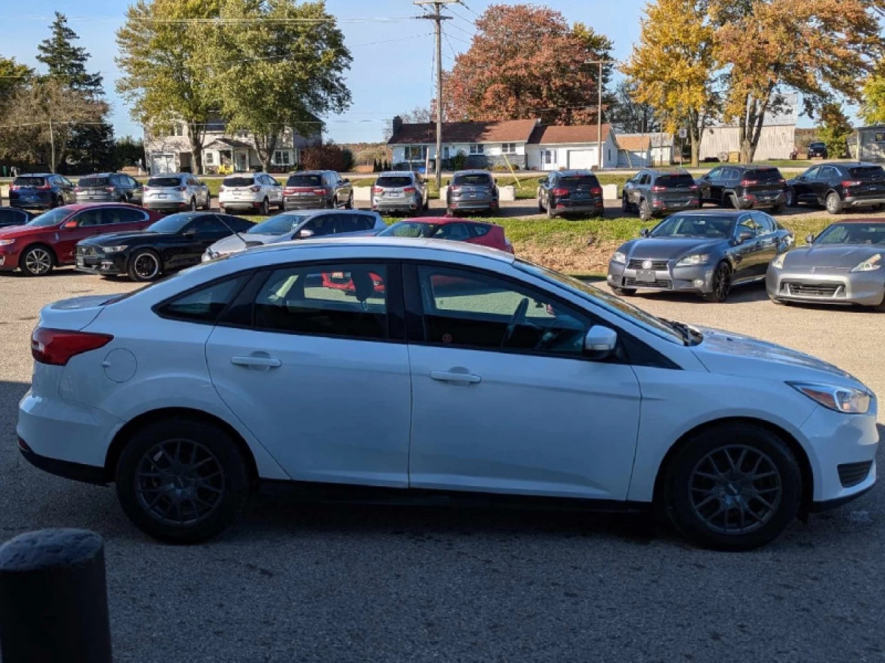 2018 Ford Focus SE Main Image