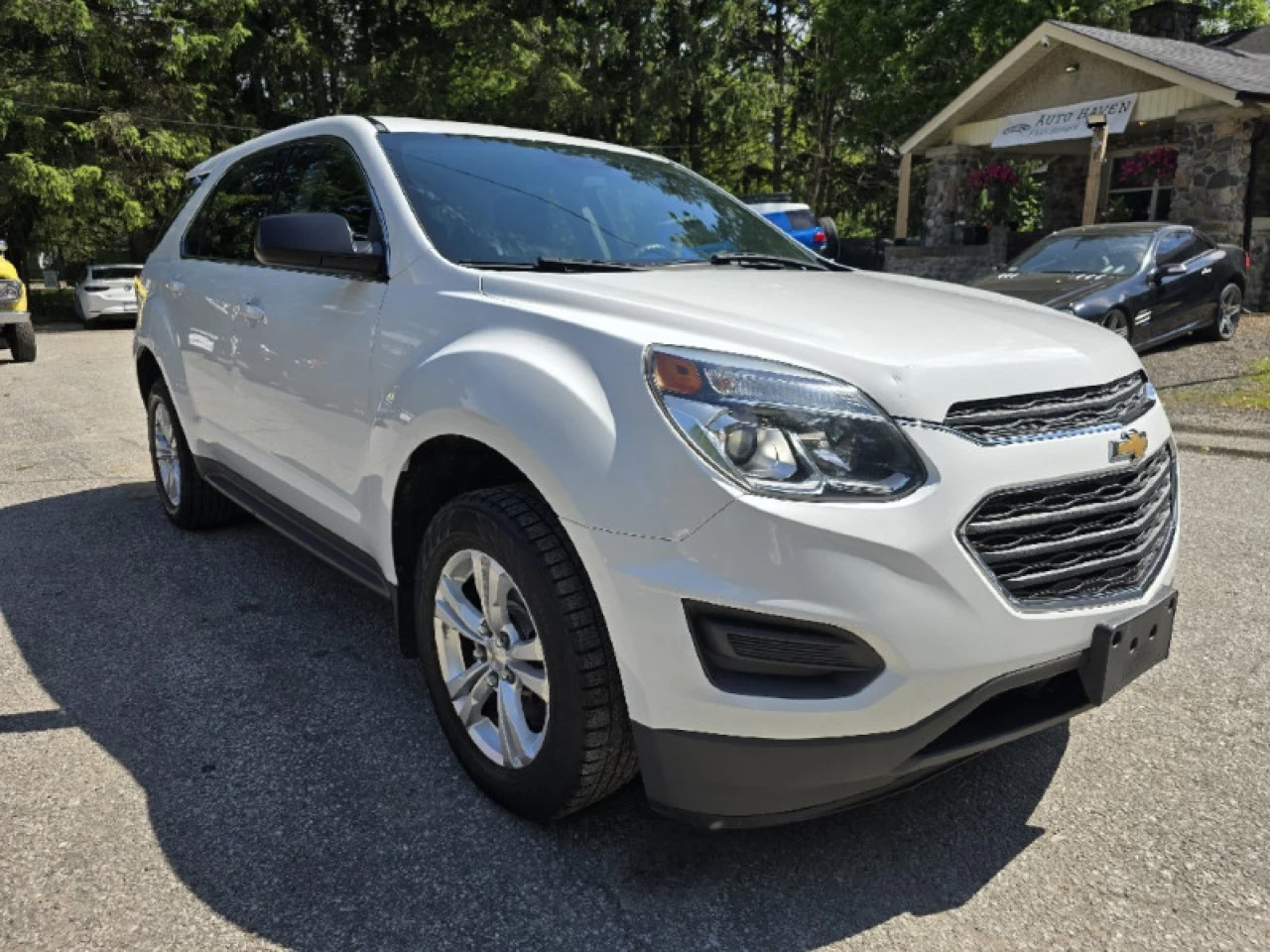 2017 Chevrolet Equinox LS Main Image