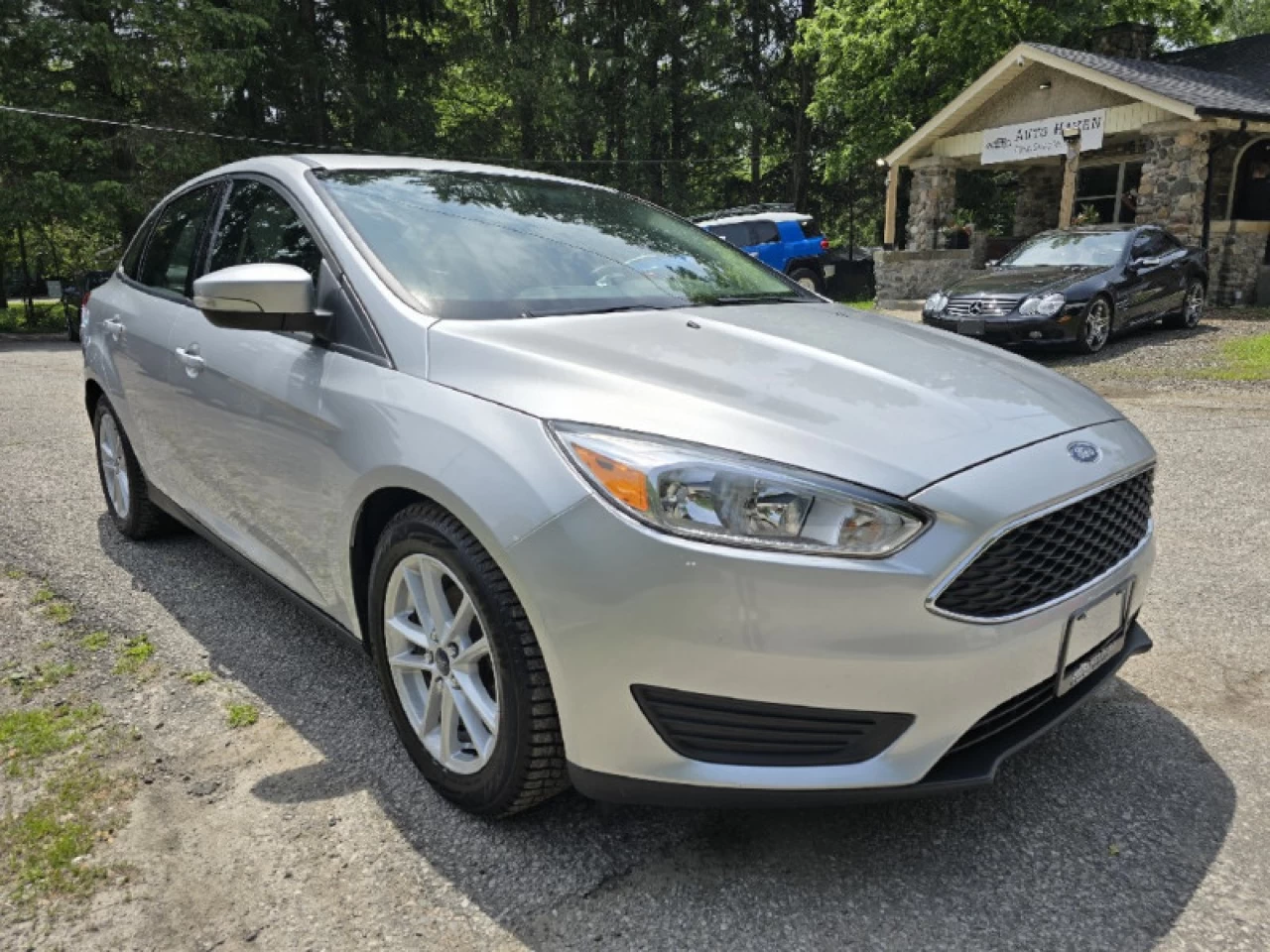 2017 Ford Focus SE Main Image