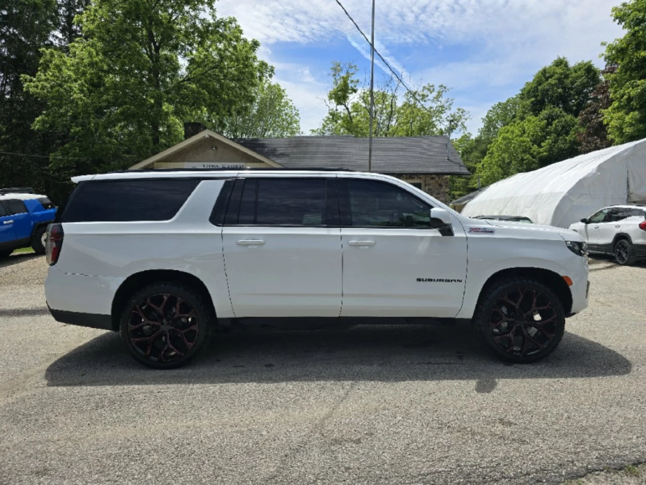 2021 Chevrolet Suburban Z71 Main Image