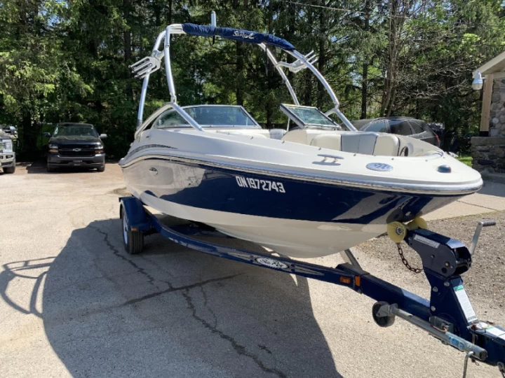 2009 Searay 185 