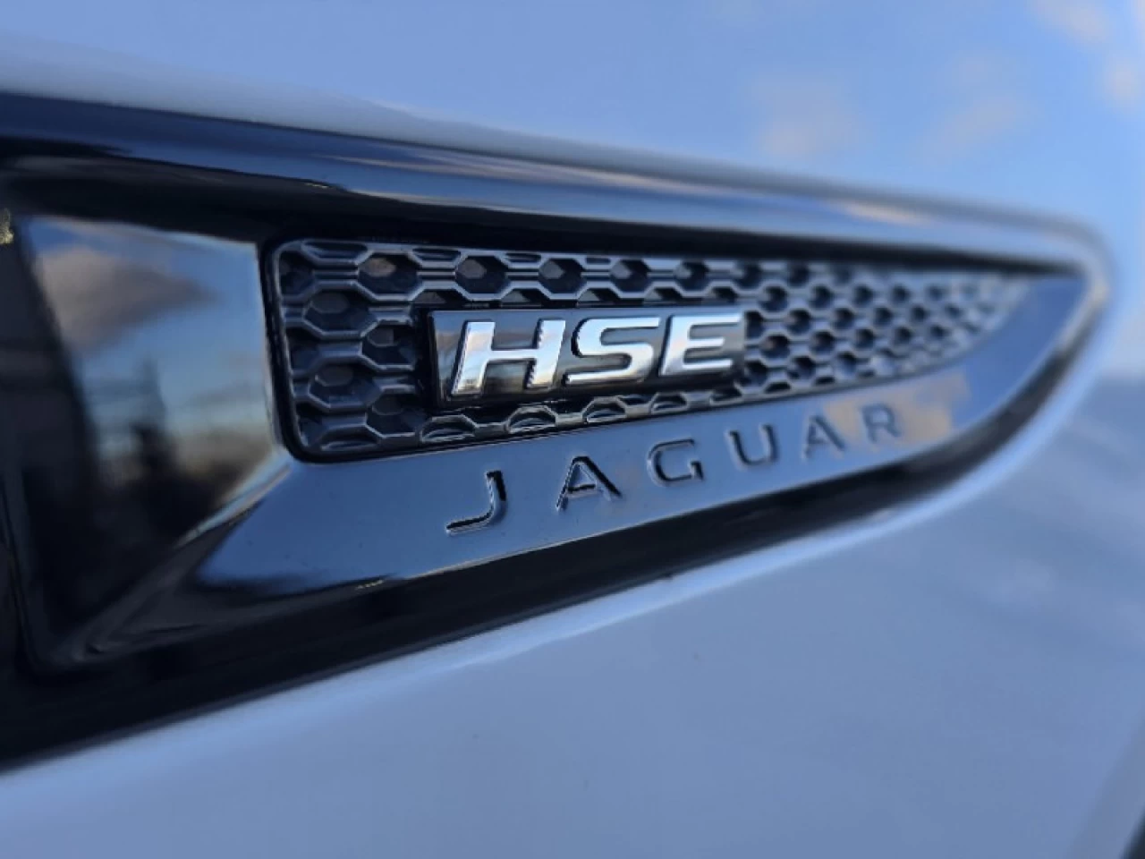 2019 Jaguar E-Pace R-Dynamic HSE Main Image