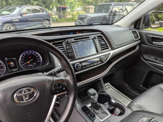 Toyota Highlander XLE AWD 2018