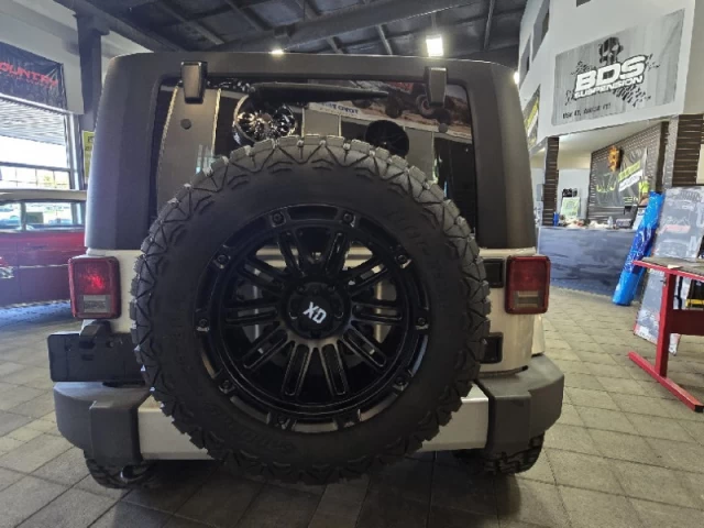 Jeep Wrangler Unlimited Sahara 2010