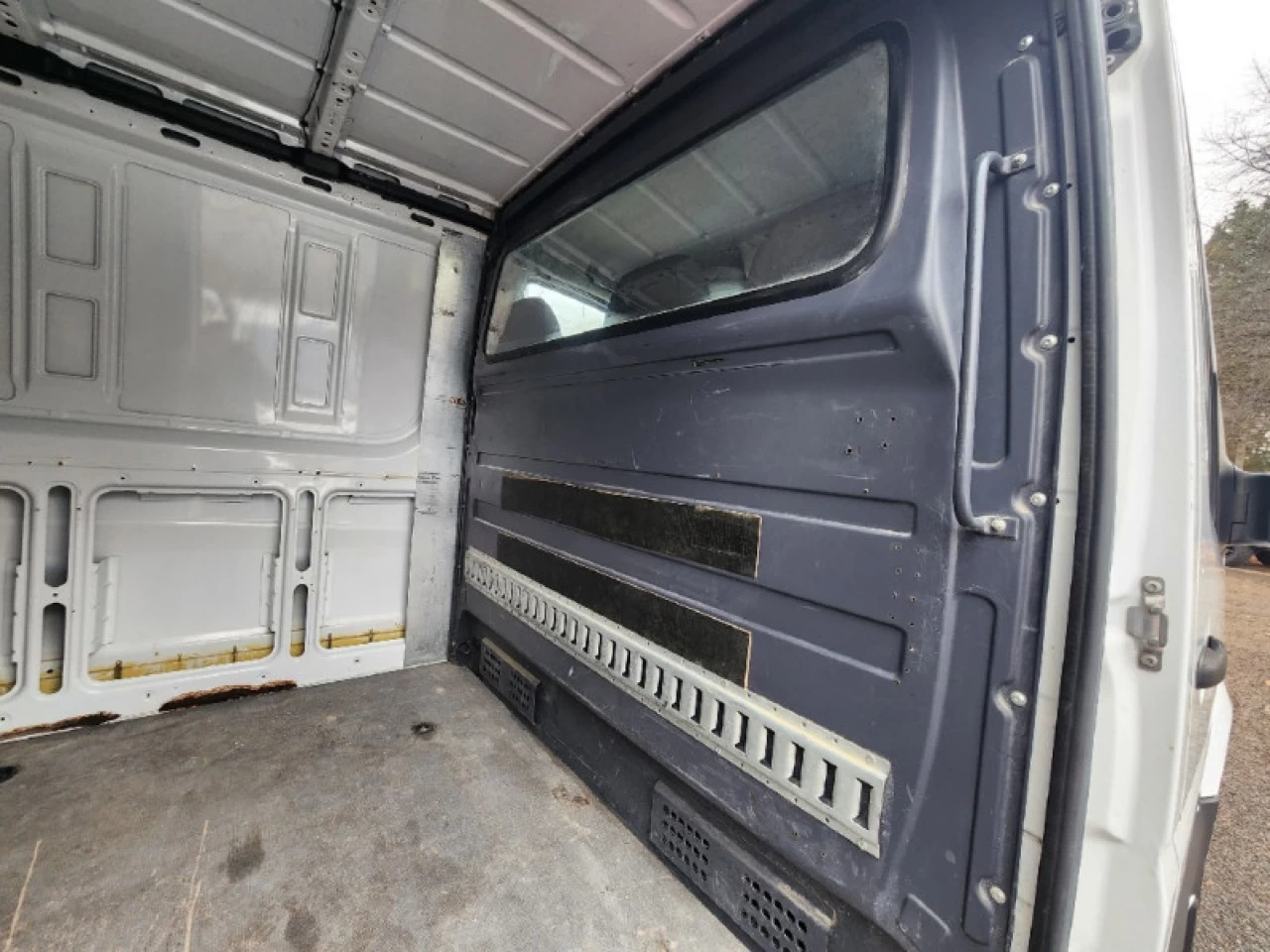 2015 Mercedes-Benz Sprinter Cargo 3 2500 144 WB Main Image