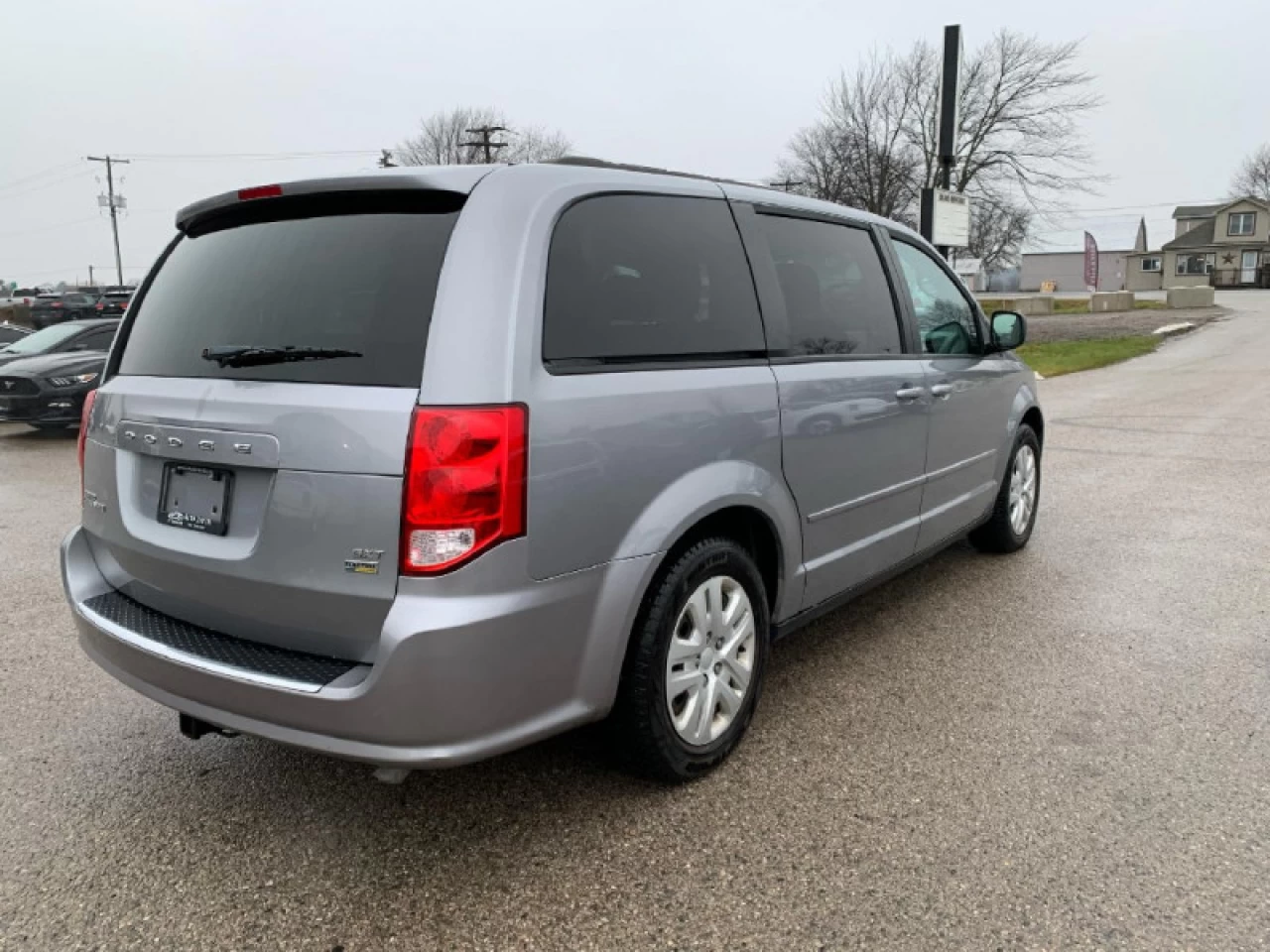 2014 Dodge Grand Caravan SXT Main Image