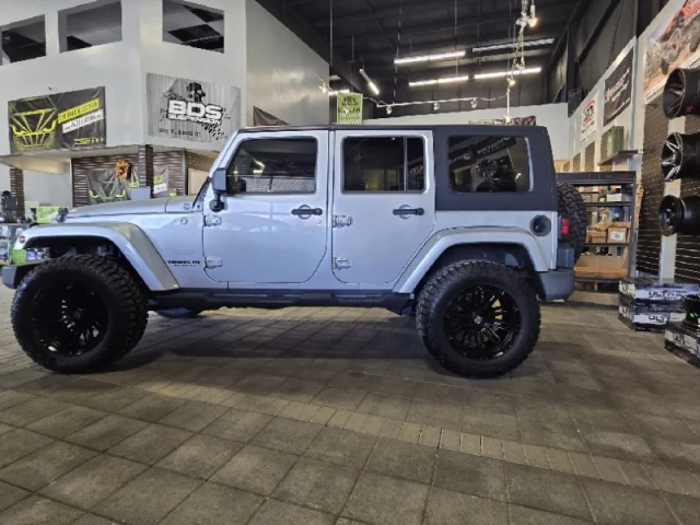 Jeep Wrangler Unlimited Sahara 2010