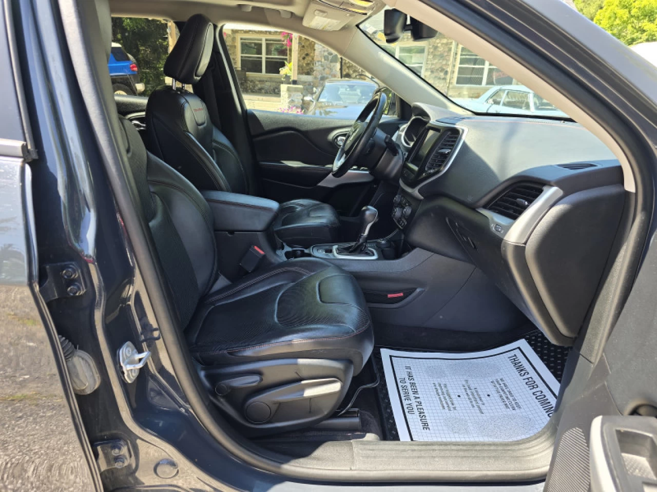 2017 Jeep Cherokee  Main Image