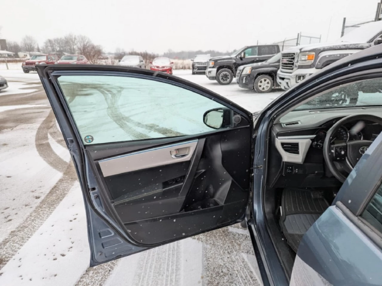 2016 Toyota Corolla  Main Image