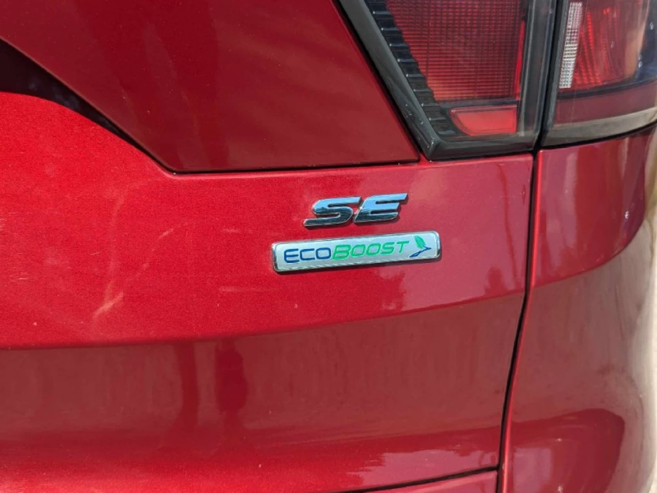 2017 Ford Escape SE Main Image