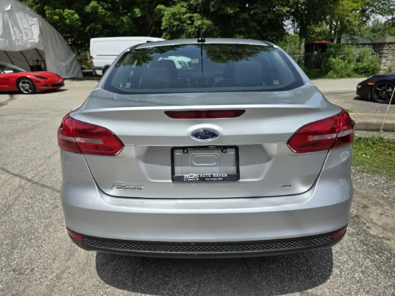 2017 Ford Focus SE Main Image