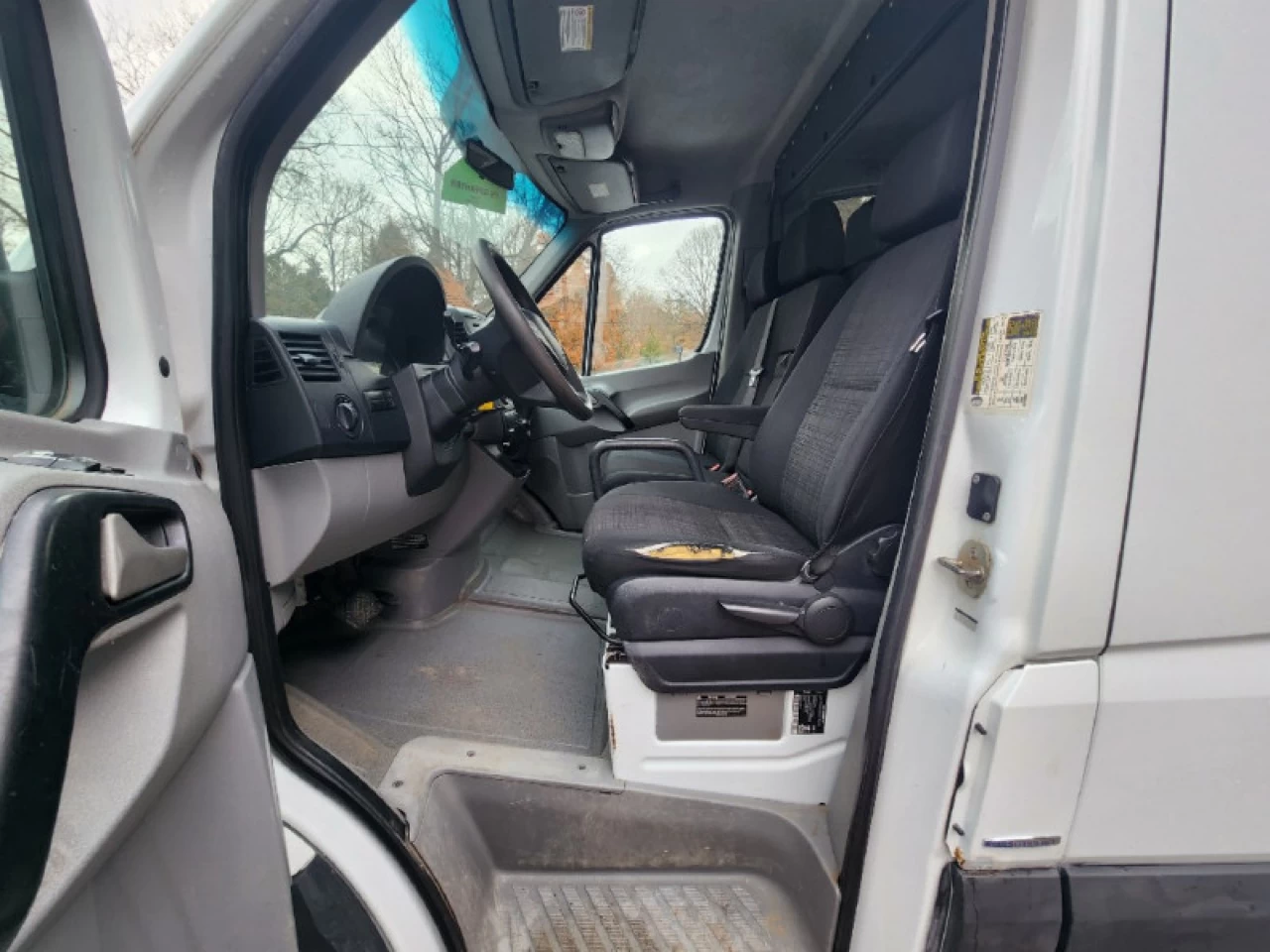 2015 Mercedes-Benz Sprinter Cargo 3 2500 144 WB Main Image