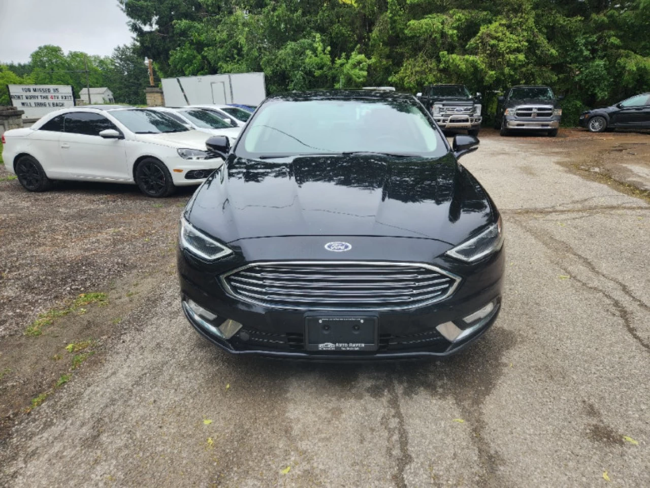 2017 Ford Fusion SE Main Image
