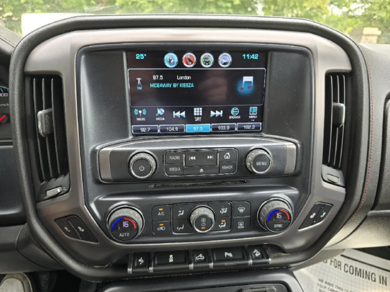 2017 GMC Sierra 1500 SLT Main Image