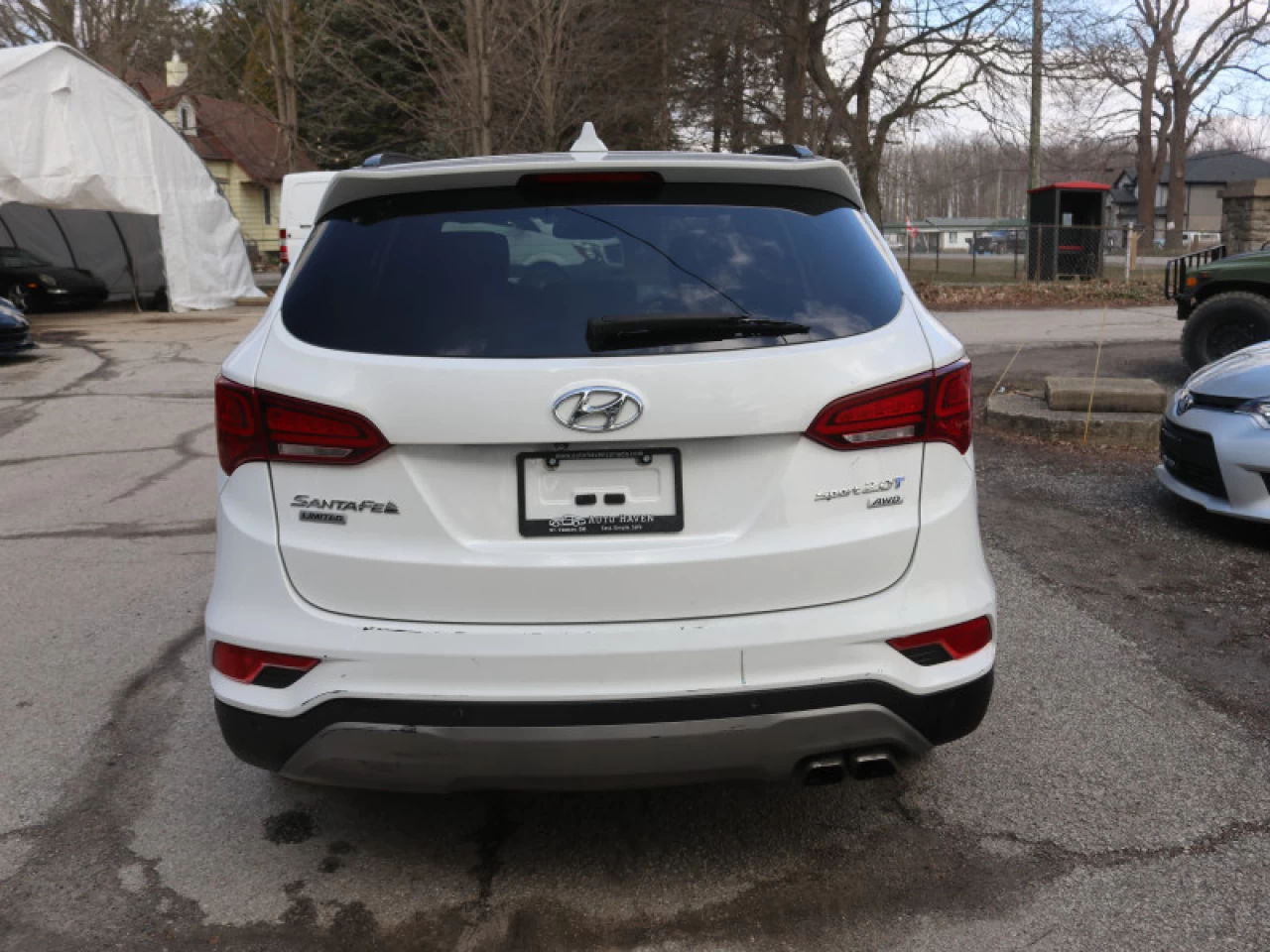 2017 Hyundai Santa Fe Sport 2.0T Main Image