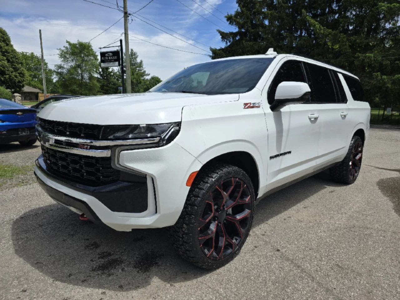 2021 Chevrolet Suburban Z71 Main Image