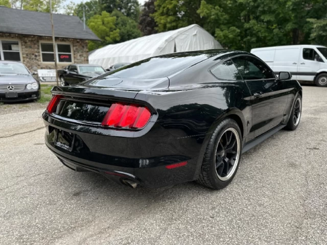 Ford Mustang V6 2015