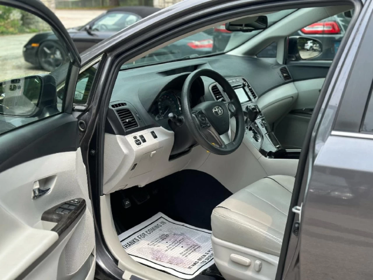 2016 Toyota Venza Base Main Image