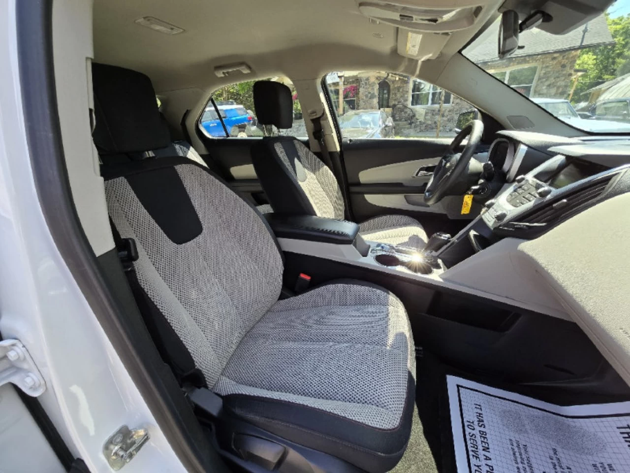 2017 Chevrolet Equinox LS Main Image