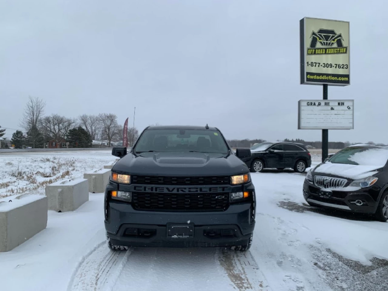 2021 Chevrolet Silverado 1500 Custom Main Image