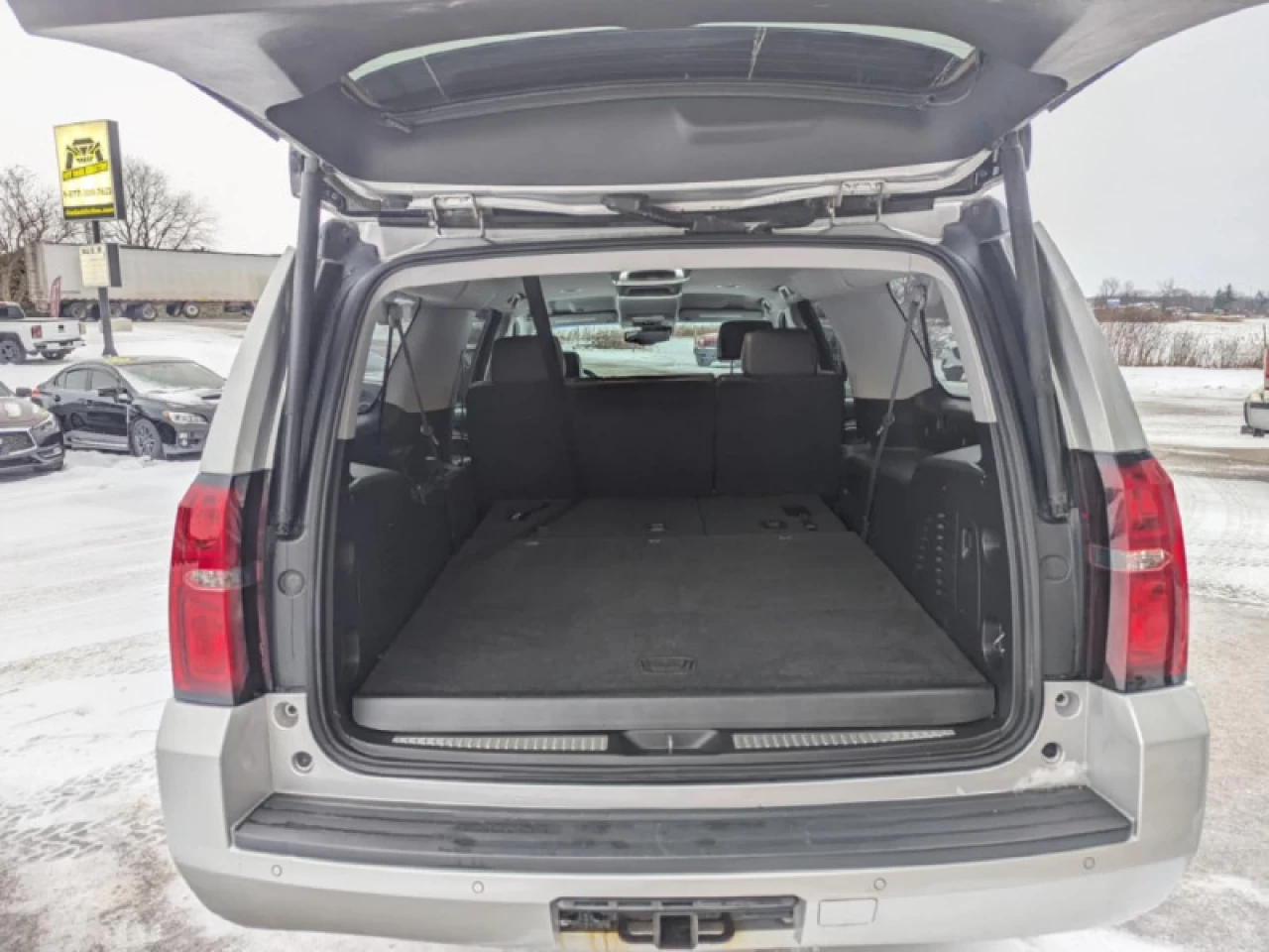 2016 Chevrolet Suburban 1500 LT Main Image