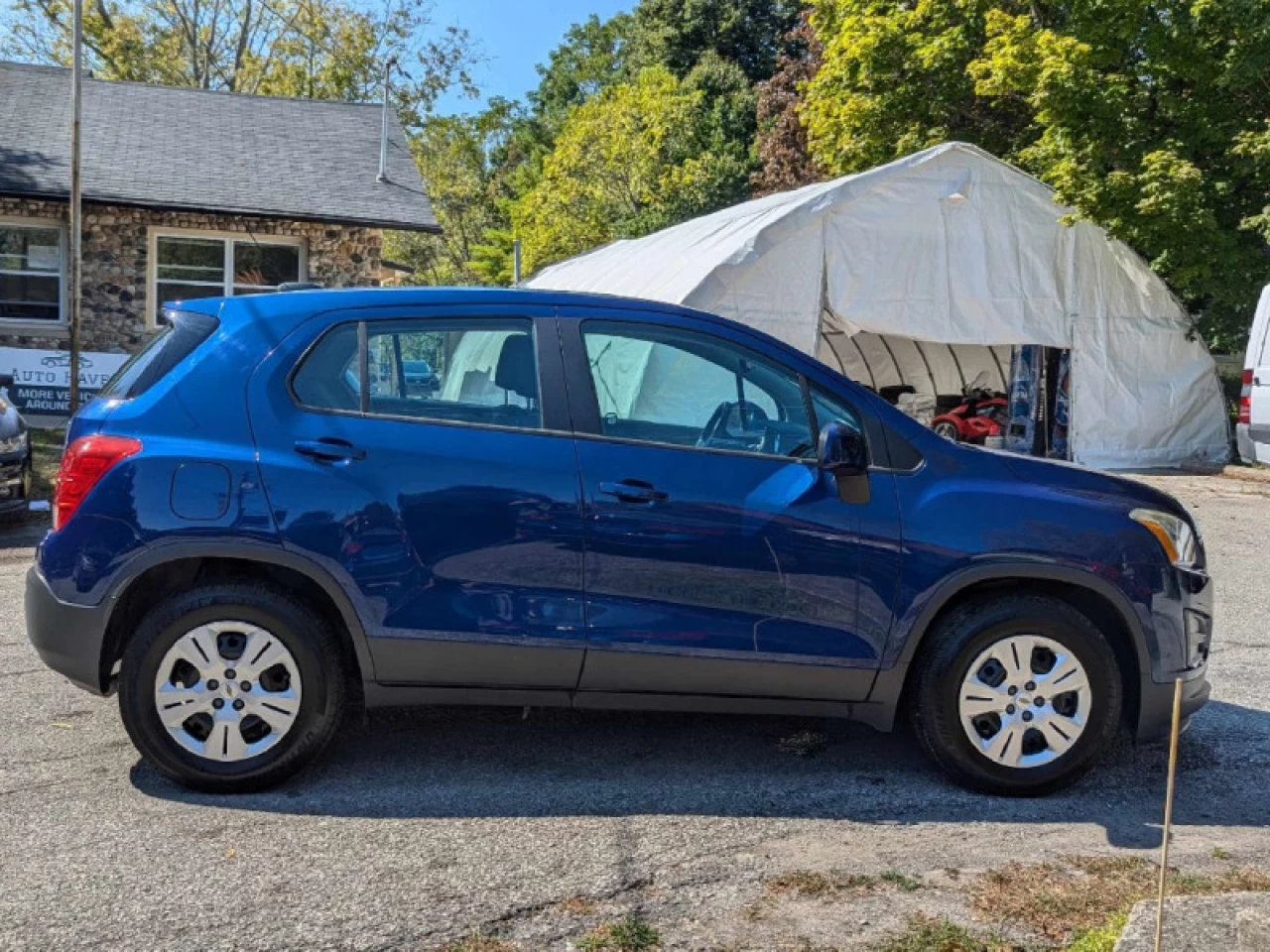 2015 Chevrolet Trax LS Main Image