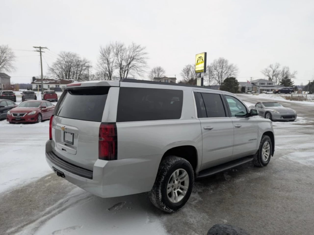 2016 Chevrolet Suburban 1500 LT Main Image