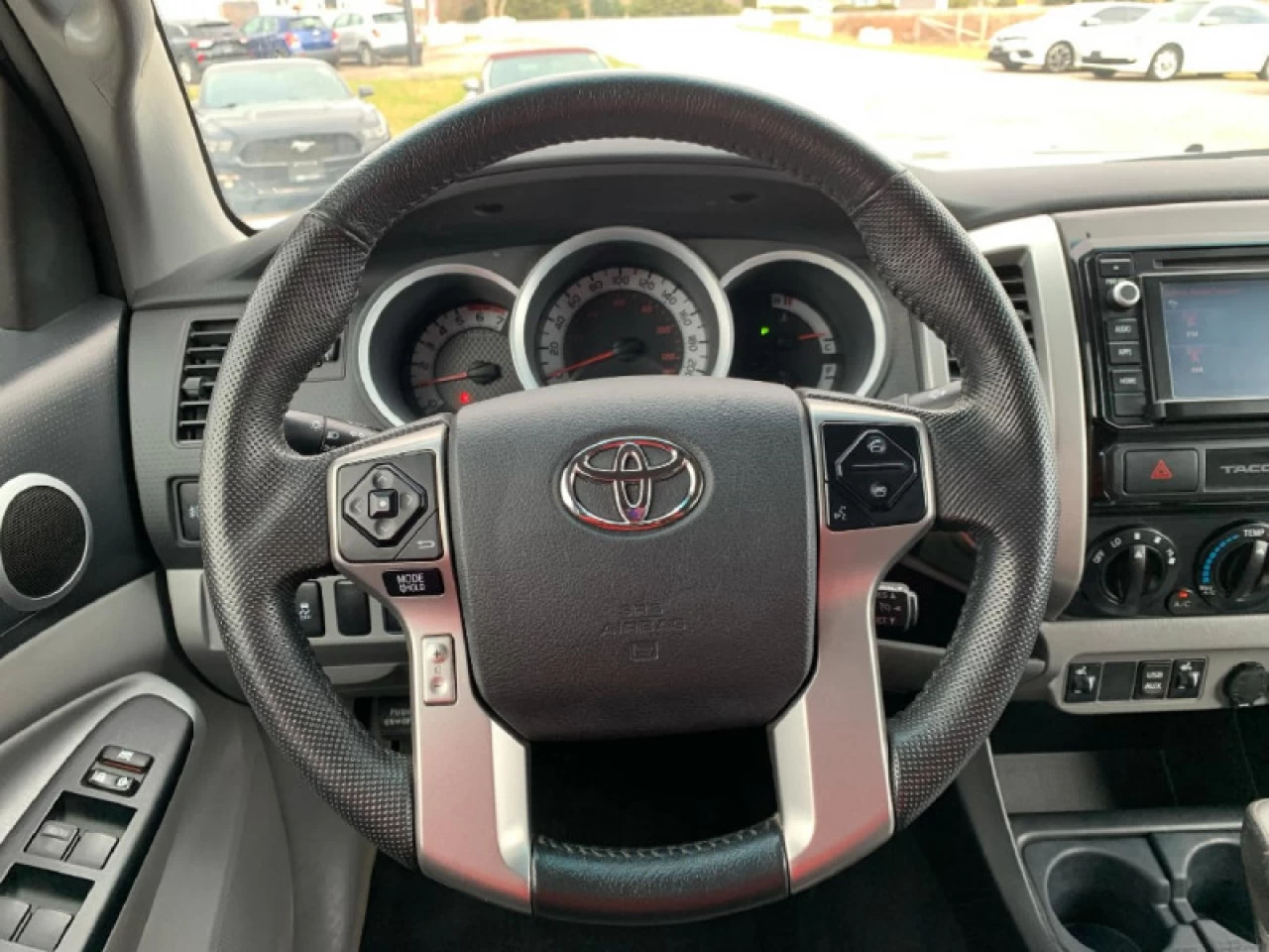 2015 Toyota Tacoma V6 Main Image