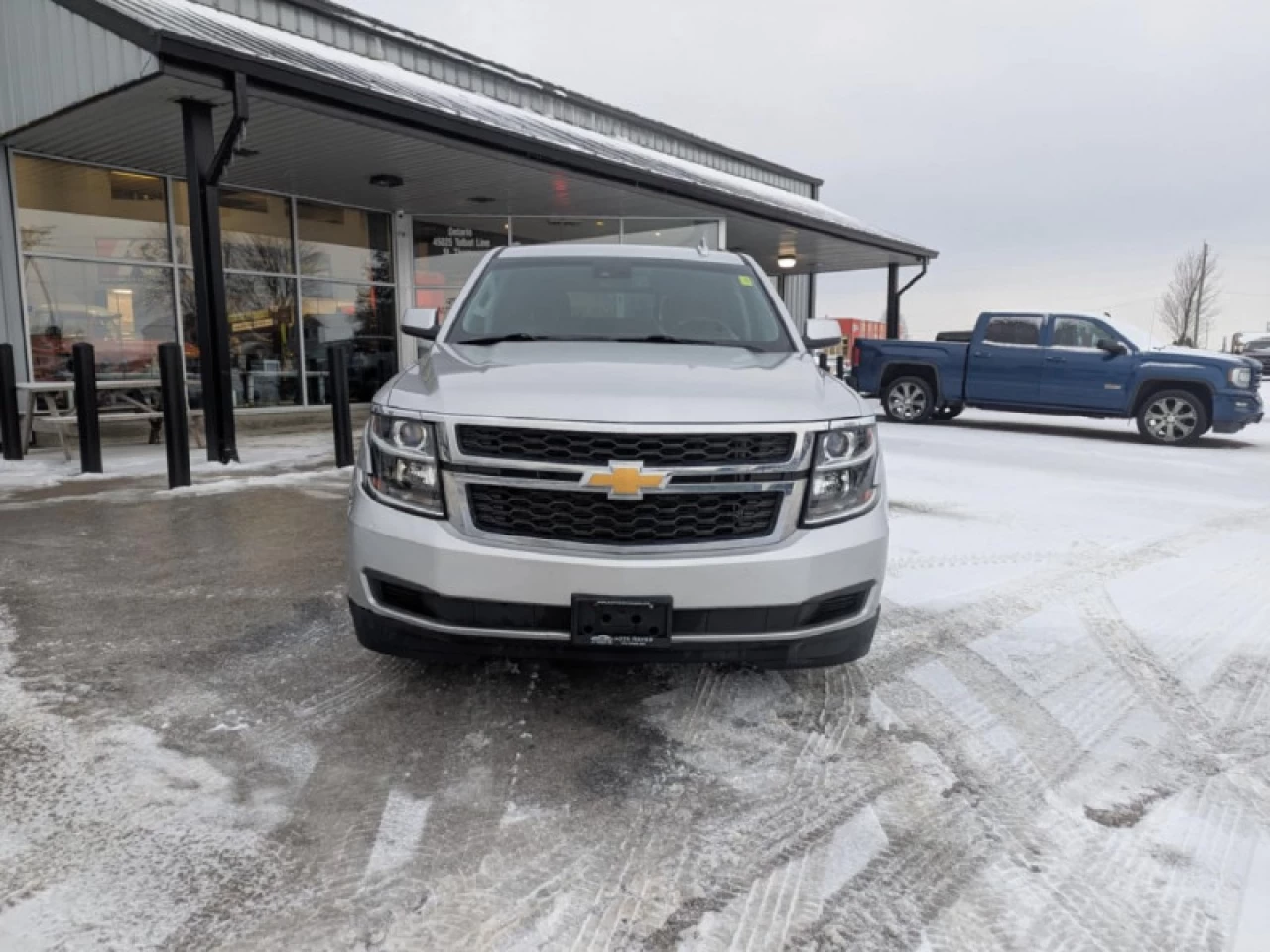 2016 Chevrolet Suburban 1500 LT Main Image