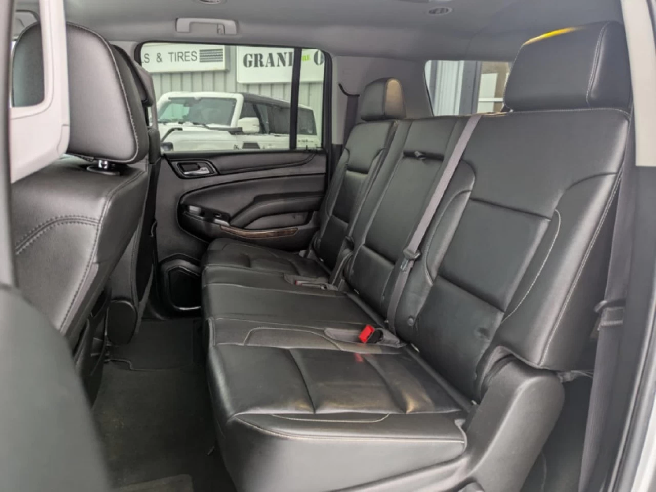 2016 Chevrolet Suburban 1500 LT Main Image