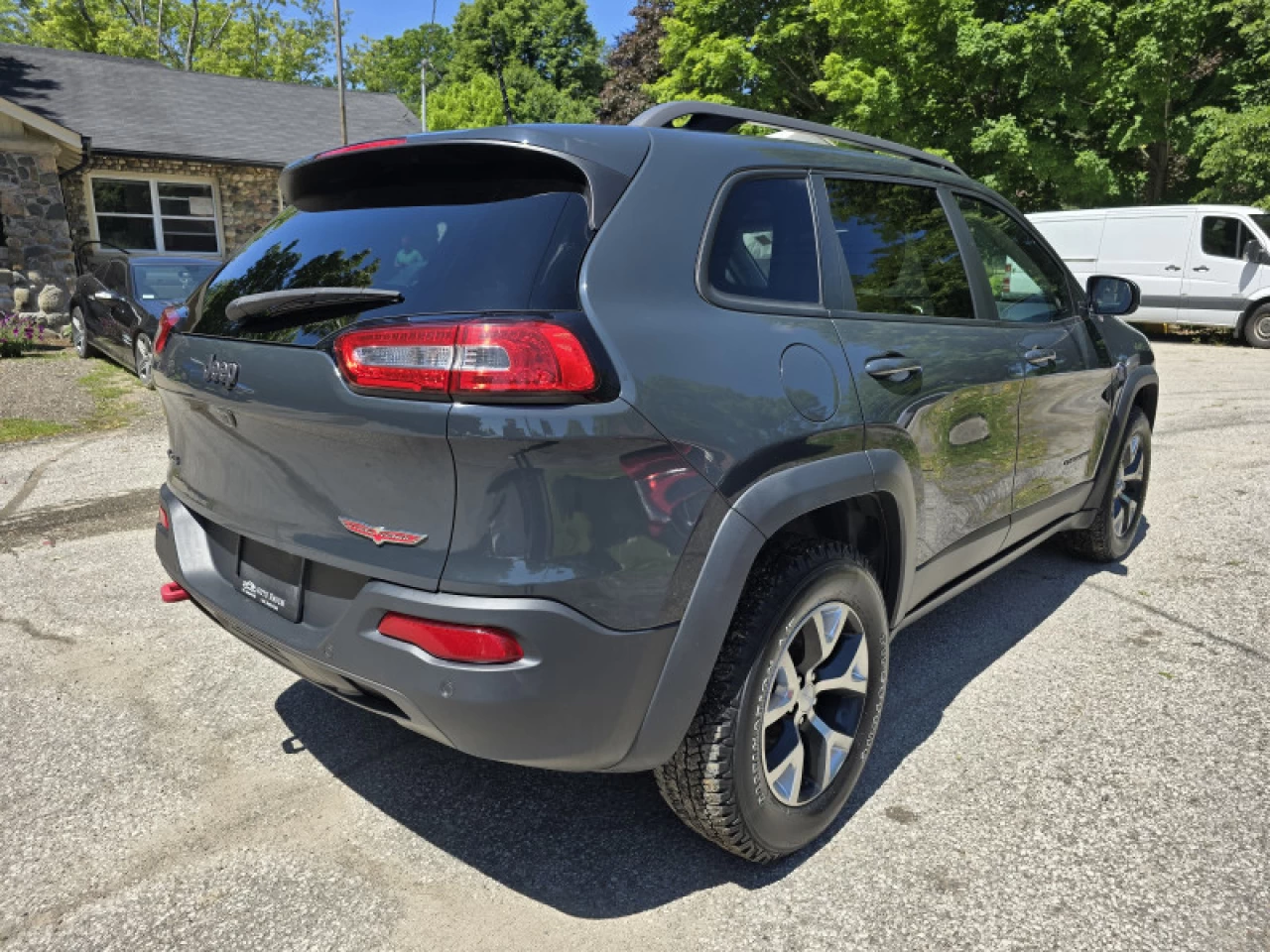 2017 Jeep Cherokee  Main Image